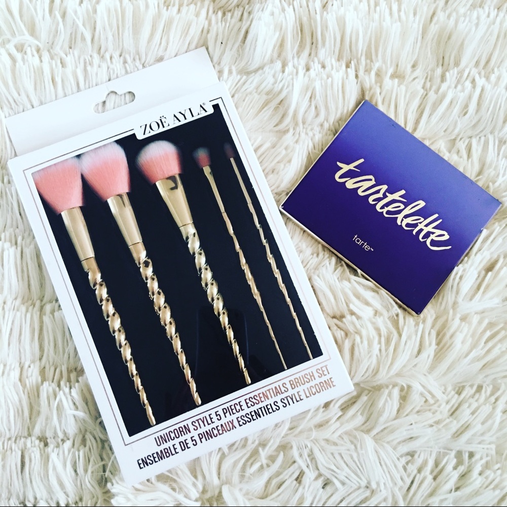 Unicorn style makeup brush set